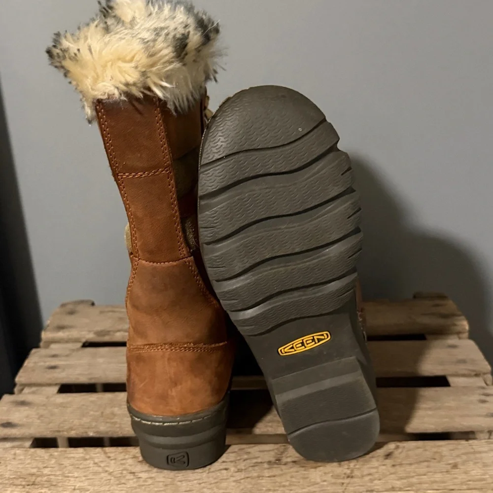 KEEN Tall Wapato Waterproof Lace Up Winter Snow boot Fisherman Core A27‎
